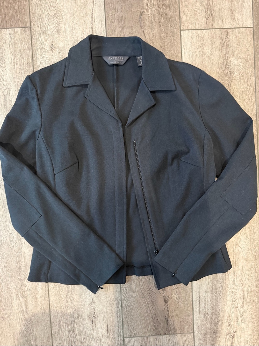Express- Vintage 90s/Y2K Women’s Black Asymmetrical Zip Blazer/Jacket (5/6)